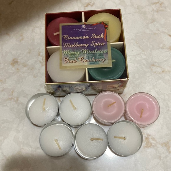 A variety of votive candle refills - Picture 5 of 5